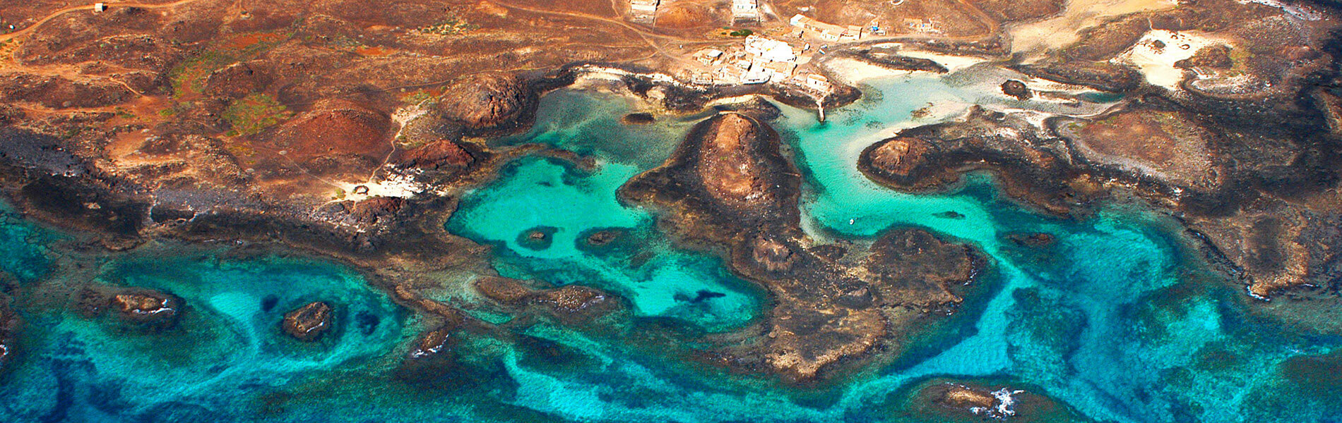 Bahiazul Villas & Club